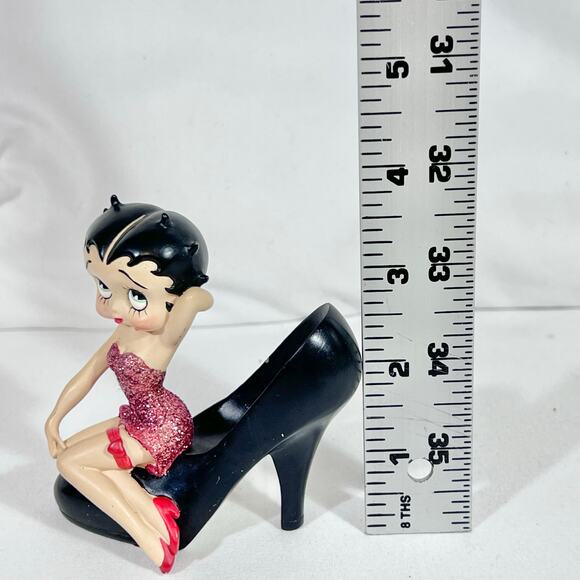 Vintage Betty Boop Stepping Out Black High Heel Shoe 2000 Westland #6819 - Picture 8 of 9